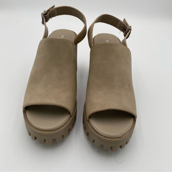 Madden Girl Sonny‎ Y2K Chunky Platform Heeled Slingback Sandals Size 10 NWOT - Picture 4 of 8